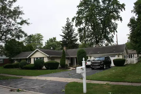 240 Oak St, Frankfort, IL 60423