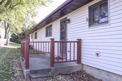 Exterior - 502 Jenkran Way #2, Morrison, IL 61270 photo 2 of 2