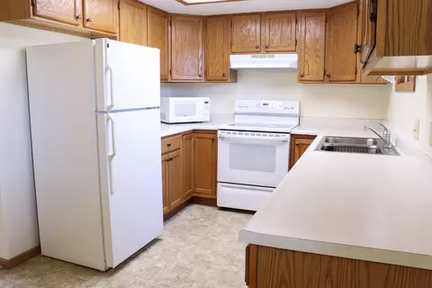 Kitchen - 502 Jenkran Way #2, Morrison, IL 61270 photo 2 of 2