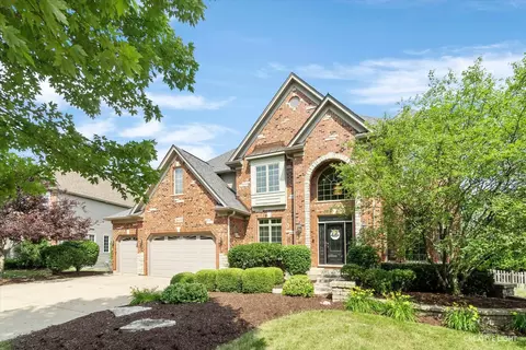 26411 Silverleaf Dr, Plainfield, IL 60585
