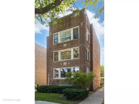 2041 W Berwyn Ave #2, Chicago, IL 60625