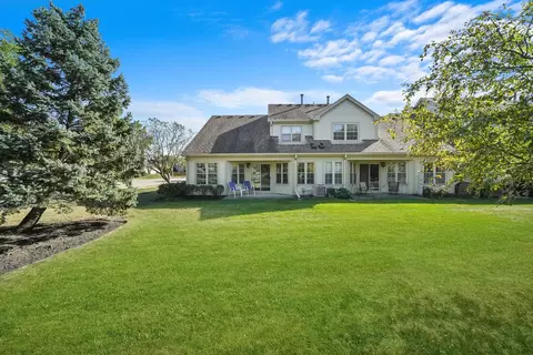 Exterior - 728 Sutton Cir, Wheeling, IL 60090 photo 4 of 5