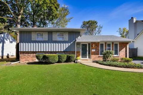 905 S Fairfield Ave, Lombard, IL 60148