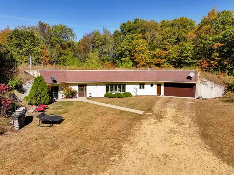 802 Union Rd, Harmon, IL 61042 photo 10