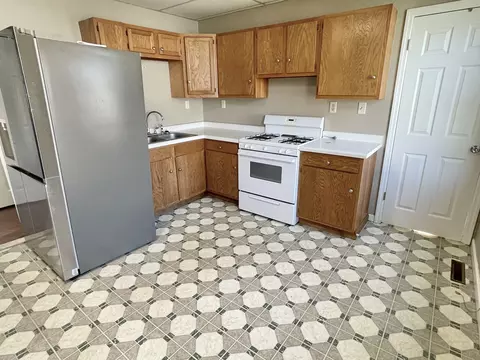 720 7th St, Peru, IL 61354 photo 6