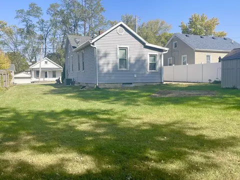 720 7th St, Peru, IL 61354 photo 32