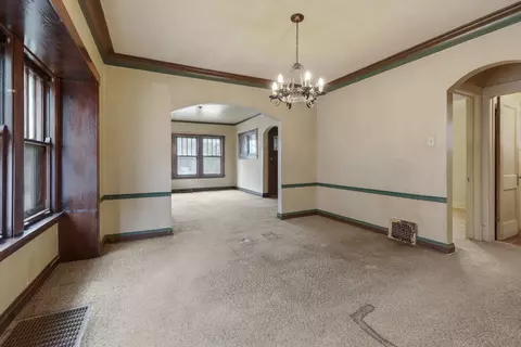 Other - 918 Mapleton Ave, Oak Park, IL 60302 photo 1 of 9