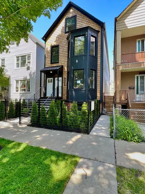 2976 N Ridgeway Ave, Chicago, IL 60618
