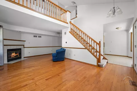 Living - 3489 Willowview Ct, Aurora, IL 60504 photo 1 of 4