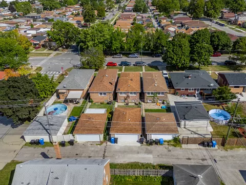 View/Area - 2807 E 130th St, Chicago, IL 60633 photo 2 of 4
