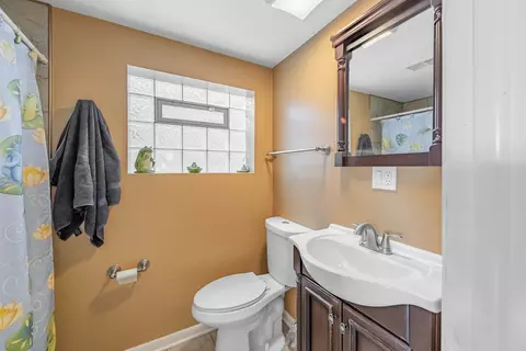 Bath - 2807 E 130th St, Chicago, IL 60633 photo 2 of 2