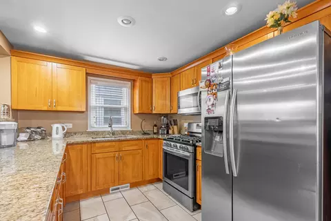 Kitchen - 2807 E 130th St, Chicago, IL 60633 photo 2 of 2