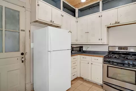 Kitchen - 401 Hill St, Mazon, IL 60444 photo 5 of 5