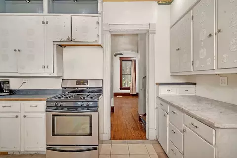 Kitchen - 401 Hill St, Mazon, IL 60444 photo 3 of 5