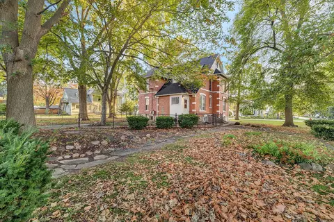 Exterior - 401 Hill St, Mazon, IL 60444 photo 4 of 5