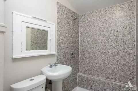 Bath - 7236 W 63rd Pl, Summit, IL 60501 photo 3 of 3