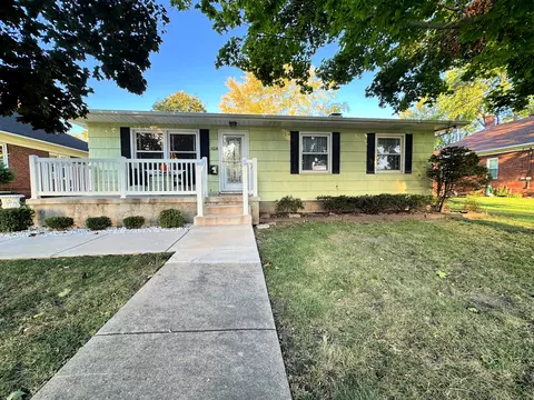 1104 N Otter Creek Rd, Streator, IL 61364