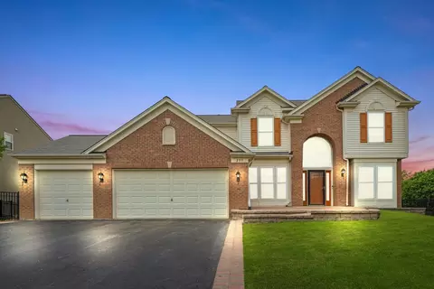 295 Crabapple St, Bolingbrook, IL 60490