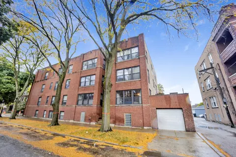 2446 W Leland Ave #1, Chicago, IL 60625