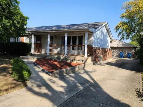 953 S Michigan Ave, Addison, IL 60101