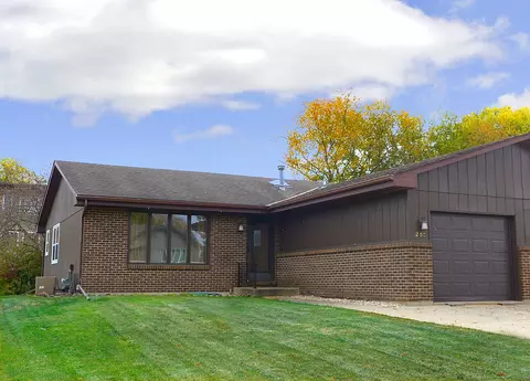 1200 Briarcrest Dr, Ottawa, IL 61350