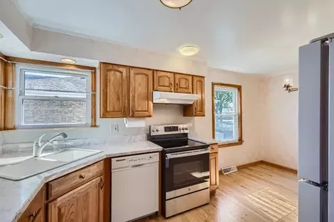 Kitchen - 1135 Herbert Ave, Berkeley, IL 60163 photo 2 of 2