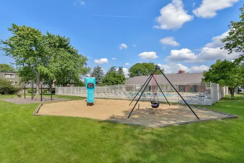 Other - 238 E Bailey Rd #G, Naperville, IL 60565 photo 5 of 6