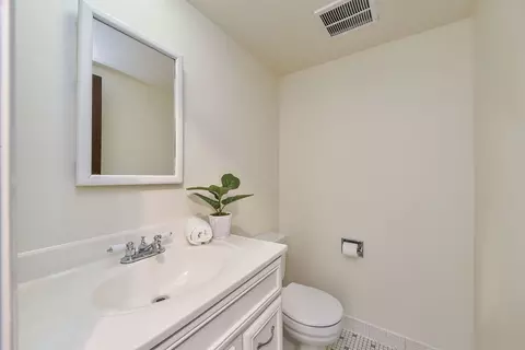 Bath - 238 E Bailey Rd #G, Naperville, IL 60565 photo 3 of 3