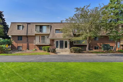 238 E Bailey Rd #G, Naperville, IL 60565