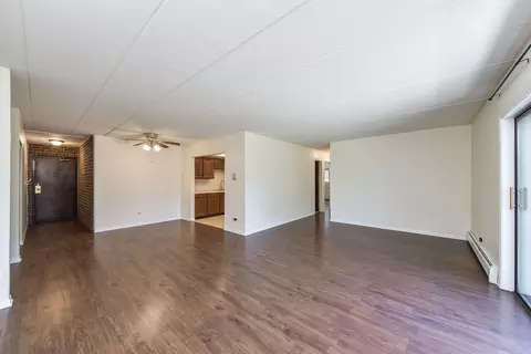 Living - 238 E Bailey Rd #G, Naperville, IL 60565 photo 3 of 4