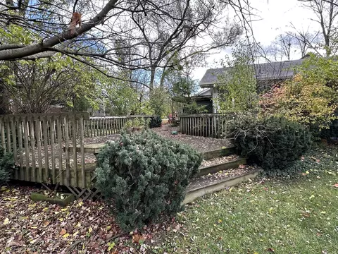 11523 79th St, Burr Ridge, IL 60527 photo 3