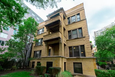 728 W Sheridan Rd #1S, Chicago, IL 60613