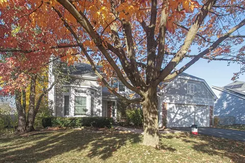 919 Ridge Trl, Carol Stream, IL 60188
