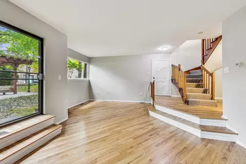 809 S Racine Ave, Chicago, IL 60607 photo 2
