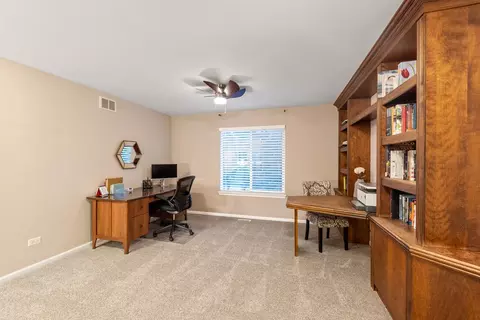 327 Berkeley Dr, Bolingbrook, IL 60440 photo 43