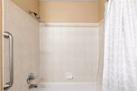 327 Berkeley Dr, Bolingbrook, IL 60440 photo 37