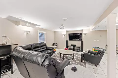 327 Berkeley Dr, Bolingbrook, IL 60440 photo 30