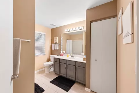 327 Berkeley Dr, Bolingbrook, IL 60440 photo 35