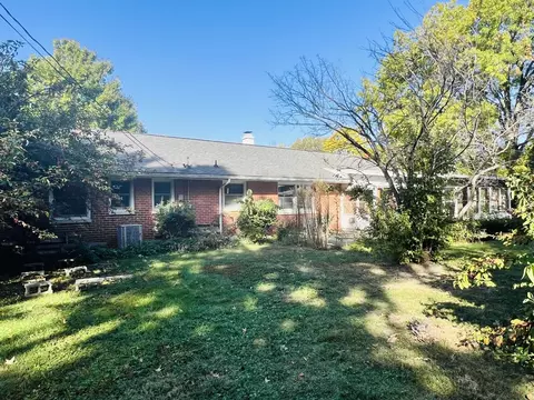 Exterior - 204 N Beech St, Normal, IL 61761 photo 5 of 9