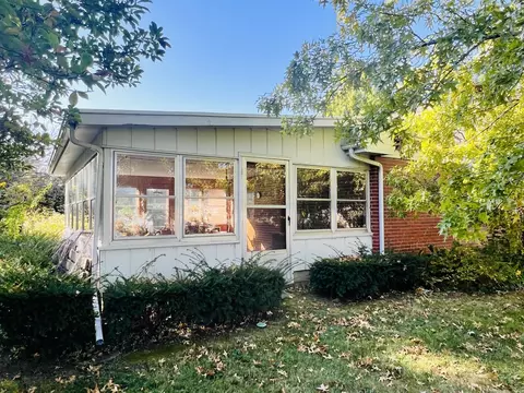 Exterior - 204 N Beech St, Normal, IL 61761 photo 3 of 9