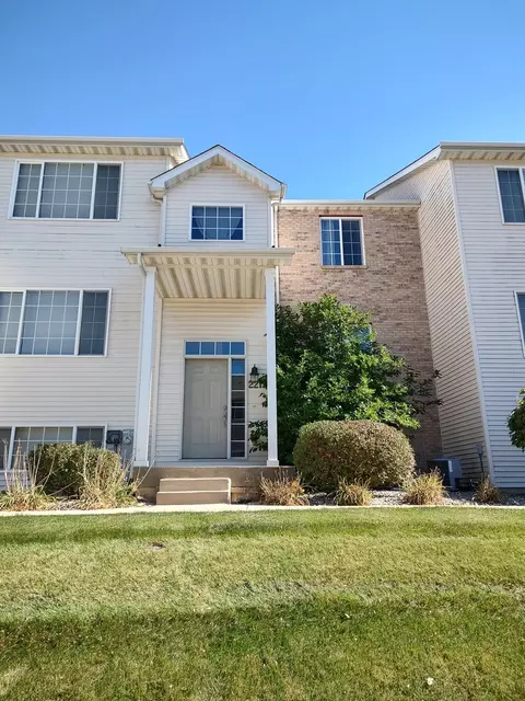 2219 Derby Ln #83, Belvidere, IL 61008