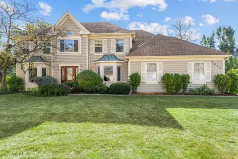 2851 Daulton Ct, Buffalo Grove, IL 60089