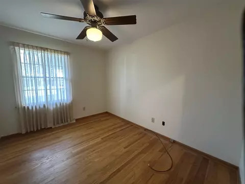 Bedroom - 209 E Newton St, Mansfield, IL 61854 photo 3 of 3