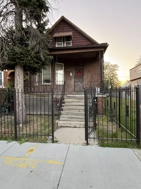 6740 S Wolcott Ave, Chicago, IL 60636