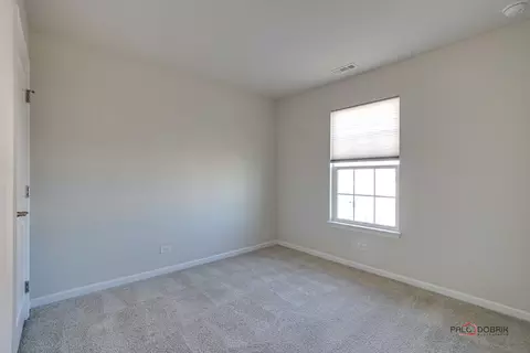 83 Nicholas Dr E, Des Plaines, IL 60016 photo 26