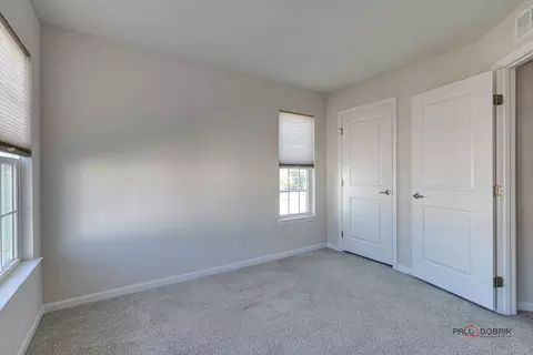 83 Nicholas Dr E, Des Plaines, IL 60016 photo 25