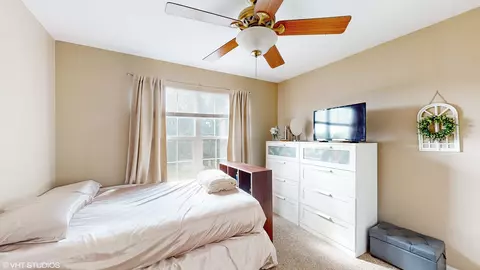 Bedroom - 26925 Ashgate Xing, Plainfield, IL 60585 photo 5 of 8