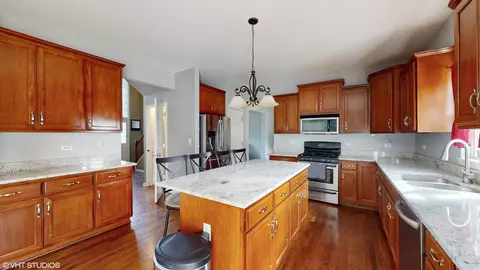 Kitchen - 26925 Ashgate Xing, Plainfield, IL 60585 photo 1 of 3