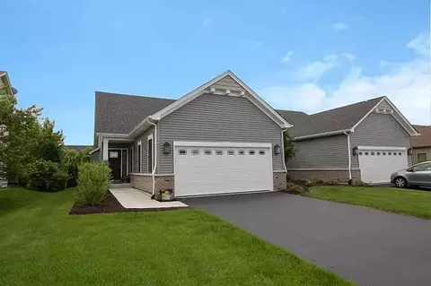 532 Sudbury Cir, Oswego, IL 60543