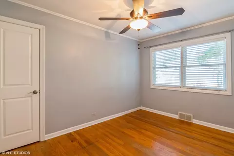 1446 Whitcomb Ave, Des Plaines, IL 60018 photo 9